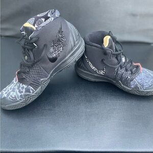 Nike | Kybird S2 “What The”